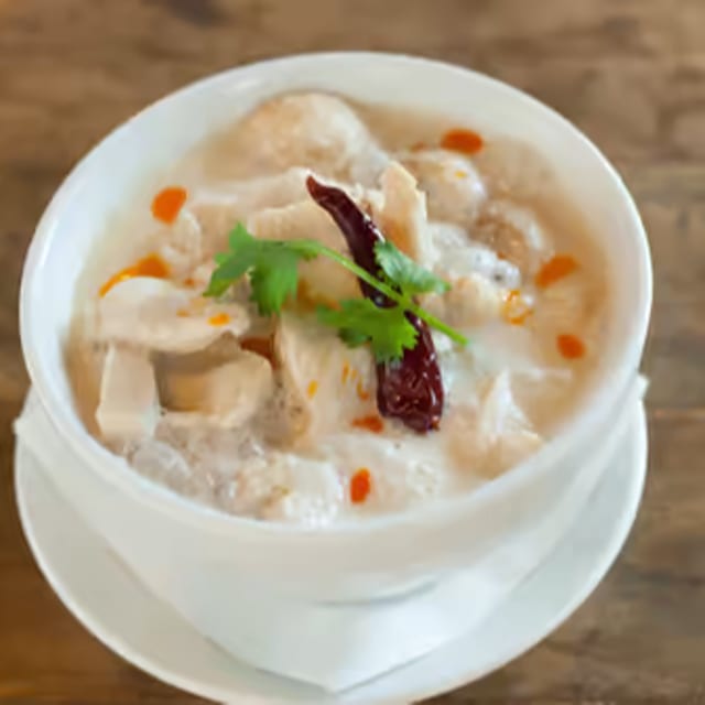 Tom Kha.