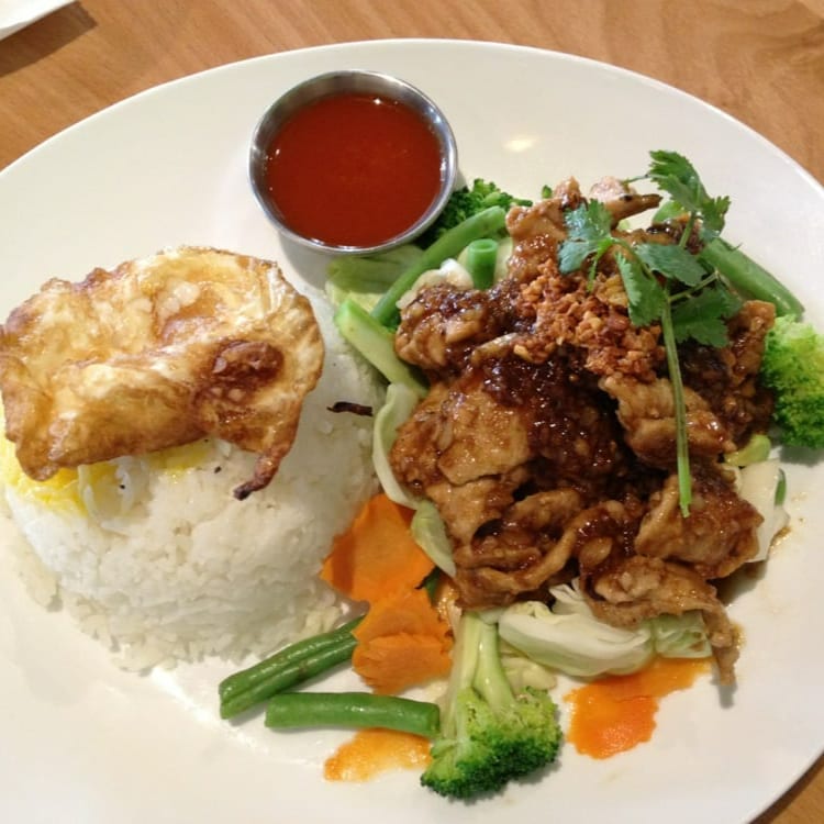 Moo Gra Tiem - Kai Dow.