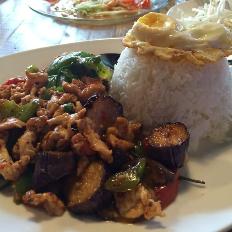 Pad Ma Kur - Kai Dow.